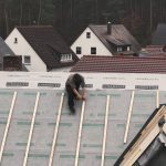 Das Video zeigt, wie das Team von Manuel Schiffer LINITHERM LOOP verarbeitet.