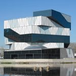 Eines der Leuchtturmprojekte war die Heilbronner Experimenta im Jahr 2018 mit den vielen dreieckigen Paneelen.